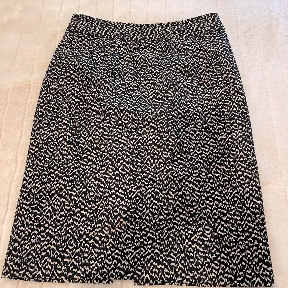 Harold’s black/white print skirt, lined, size 8, like new $12, originally $45